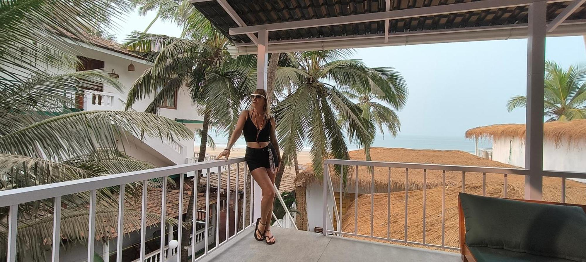 Aqua Beach Stays Ashwem Mandrem Buitenkant foto
